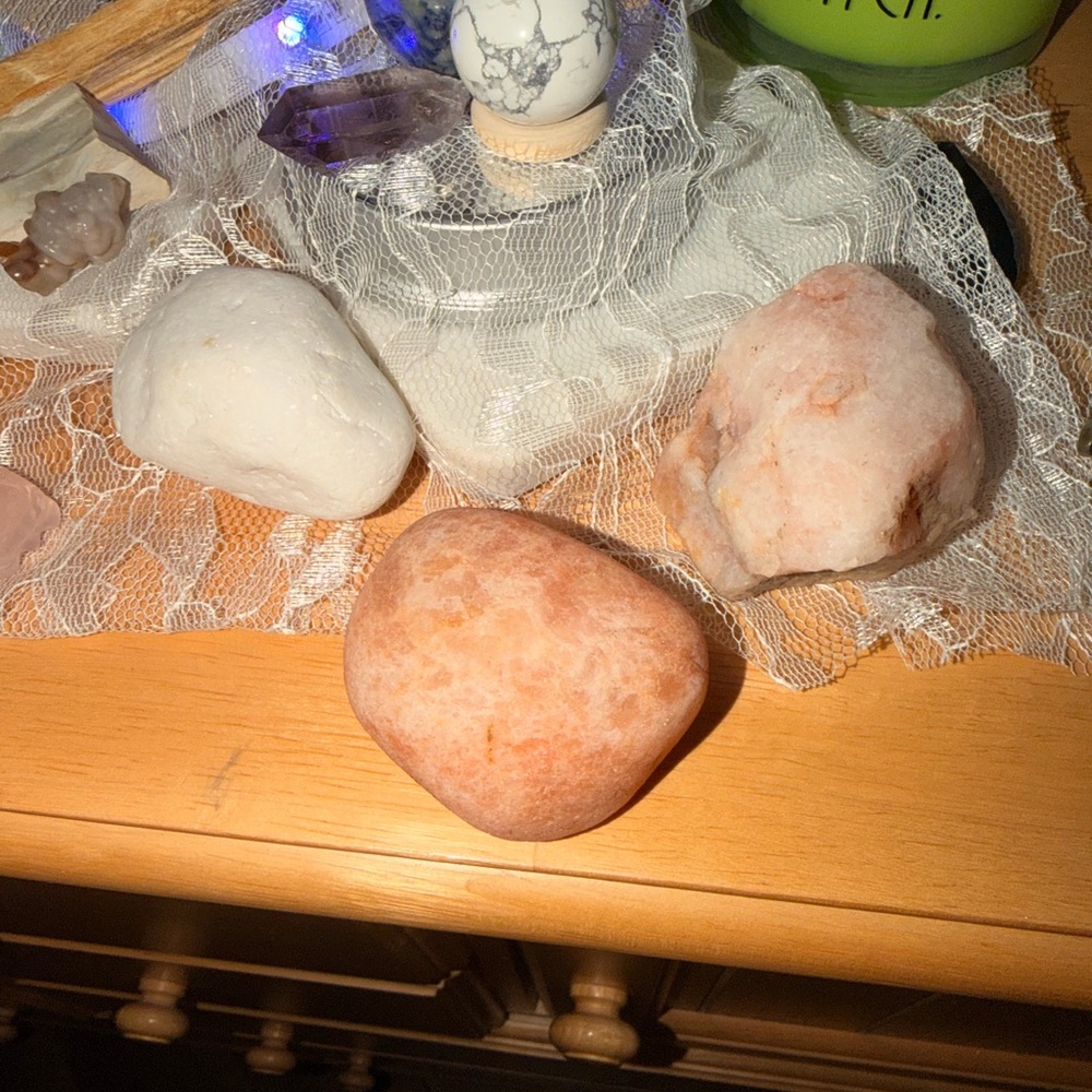 Natural Pink and White Decorative Stones